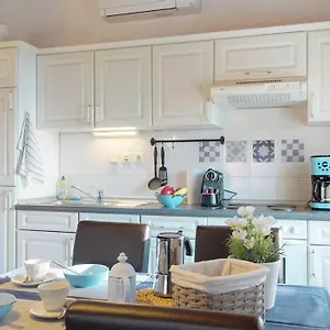 Apartment Lora Deluxe Superior 5 Star Apartment, Your Piece Of Heaven By The Sea & Park With Sea & Park View, Novigrad Istria