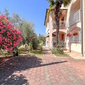 Apartment Viola Three, Novigrad Istria